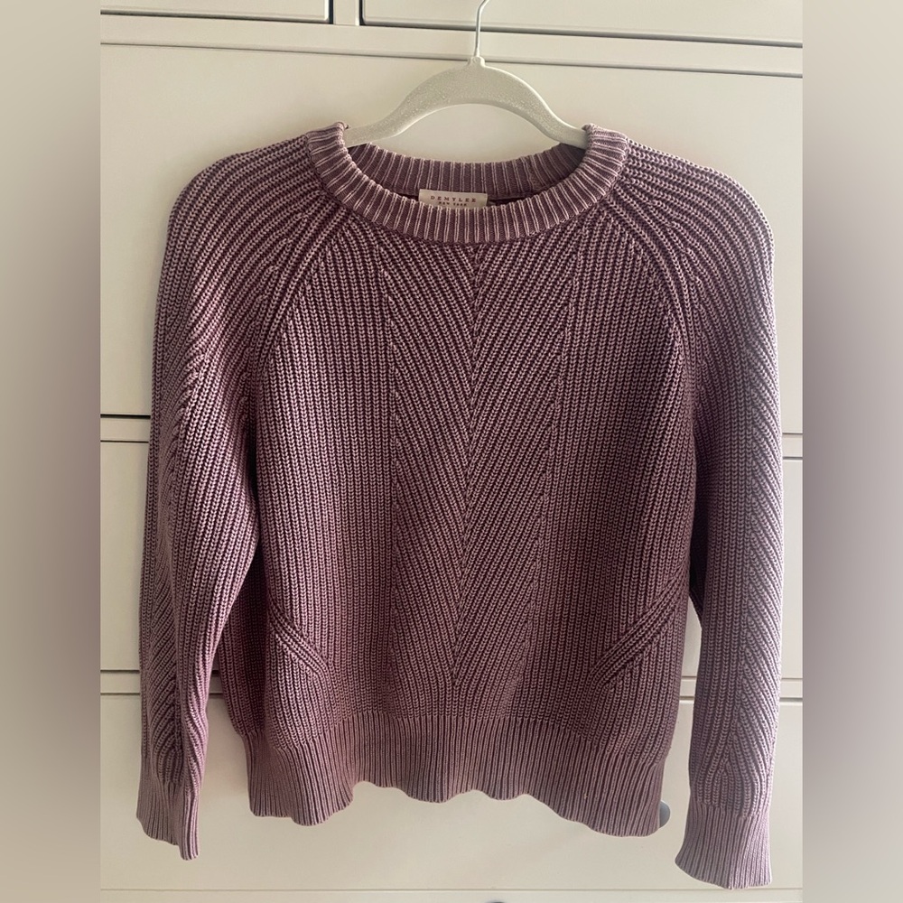 Elegant Plum/Lavender Crew Neck Sweater